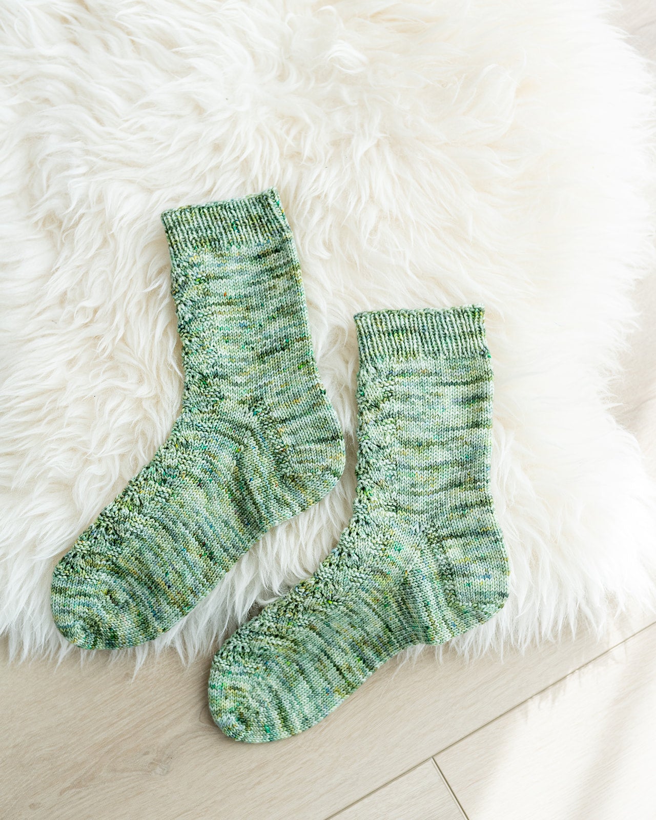 Delicate Socks - Knitting Pattern (PDF)