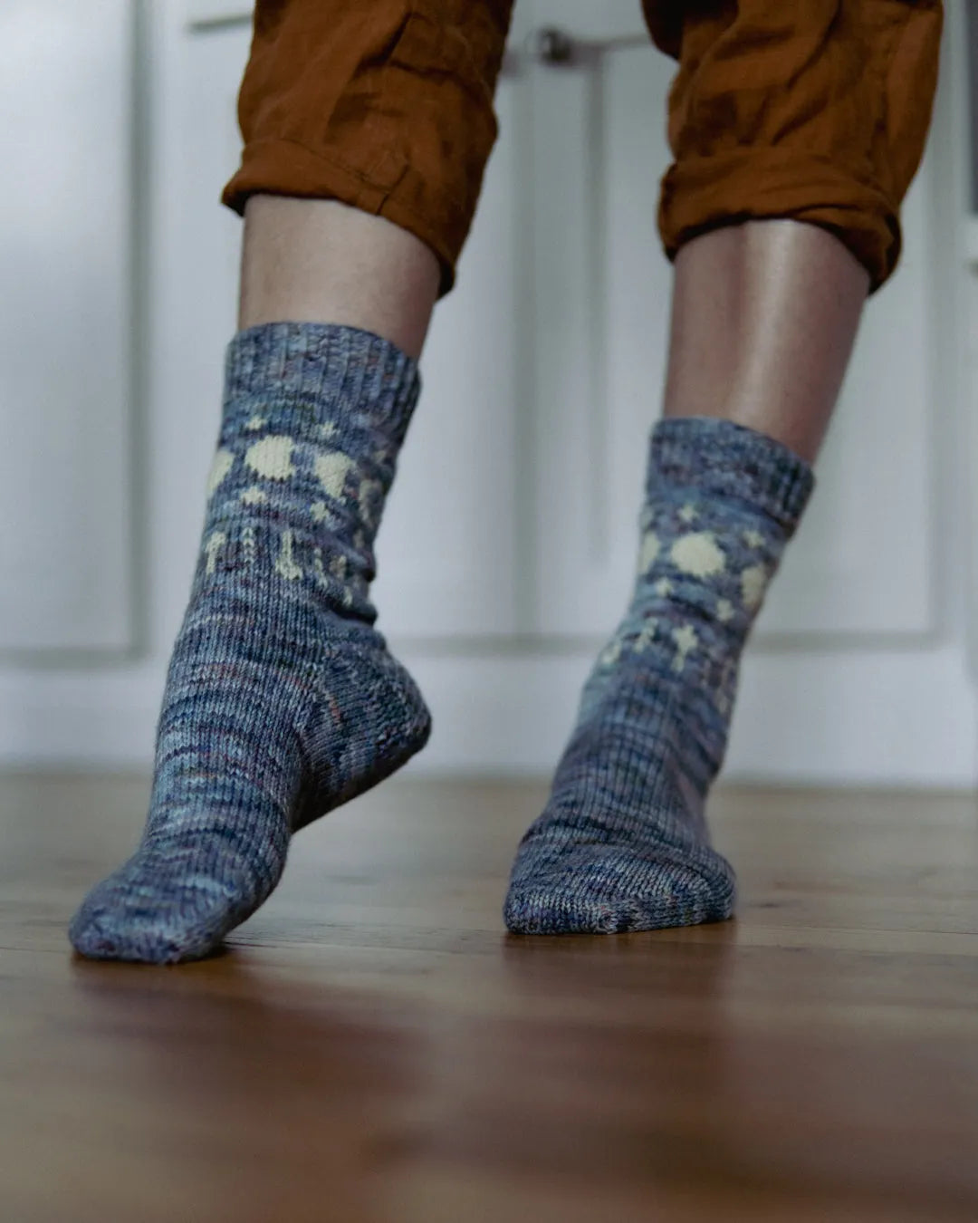 An Arrow to the Moon Socks - Knitting Pattern (PDF)