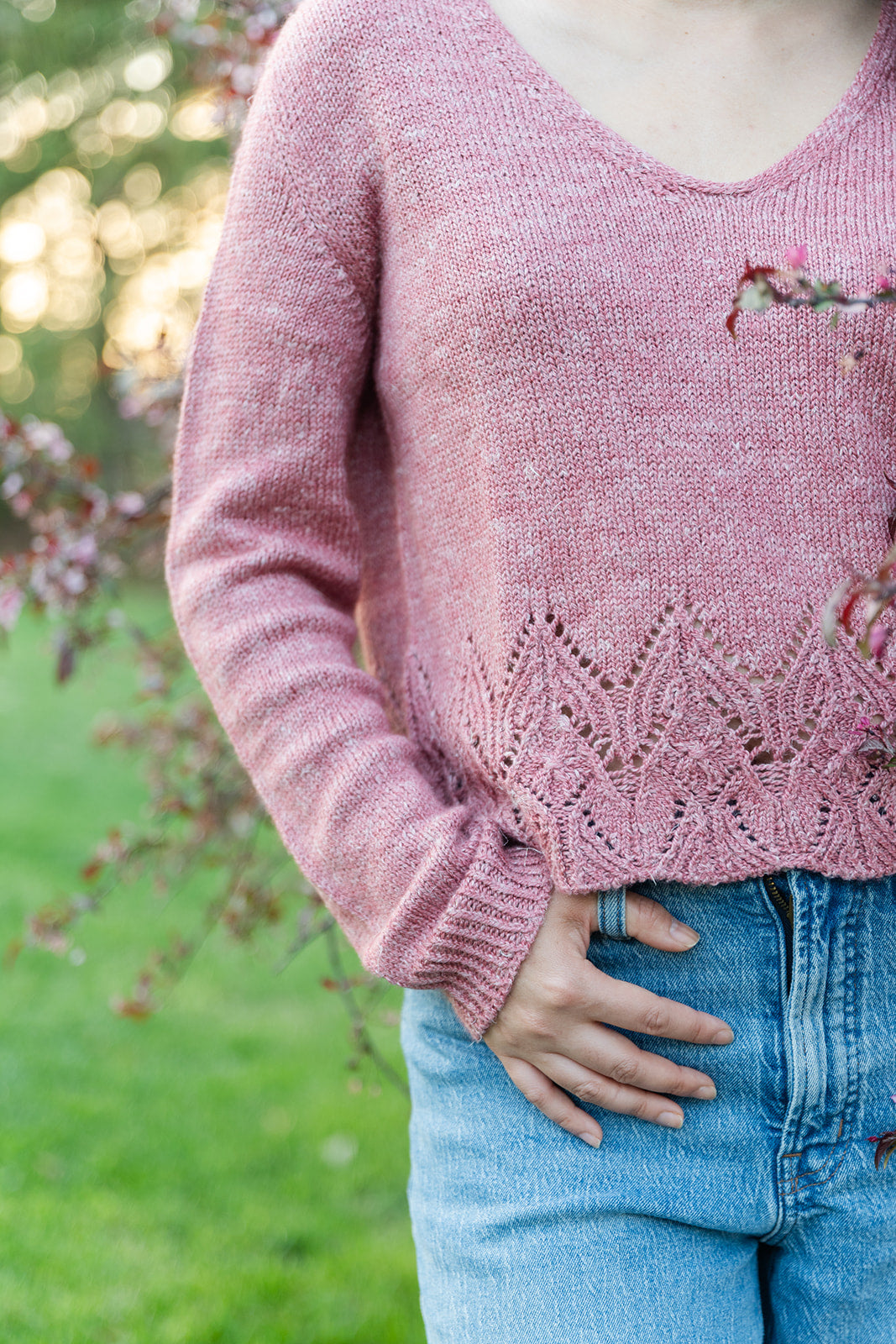 Swallowtail V-neck - Knitting Pattern (PDF)