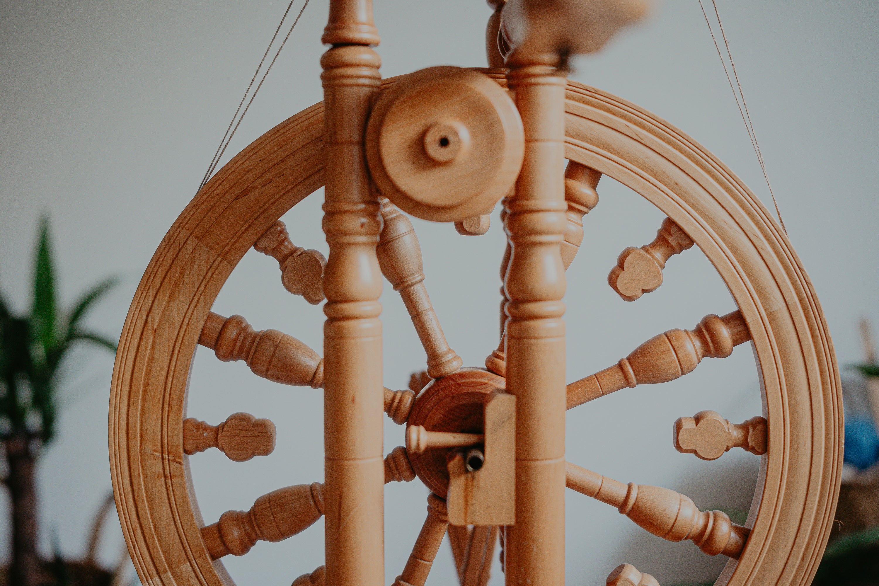 Minstrel Spinning Wheel from Kromski