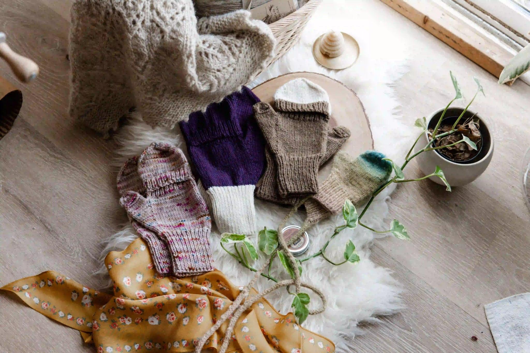 Clara's Playtime Mittens - Knitting Pattern (PDF) - Aimee Sher Makes